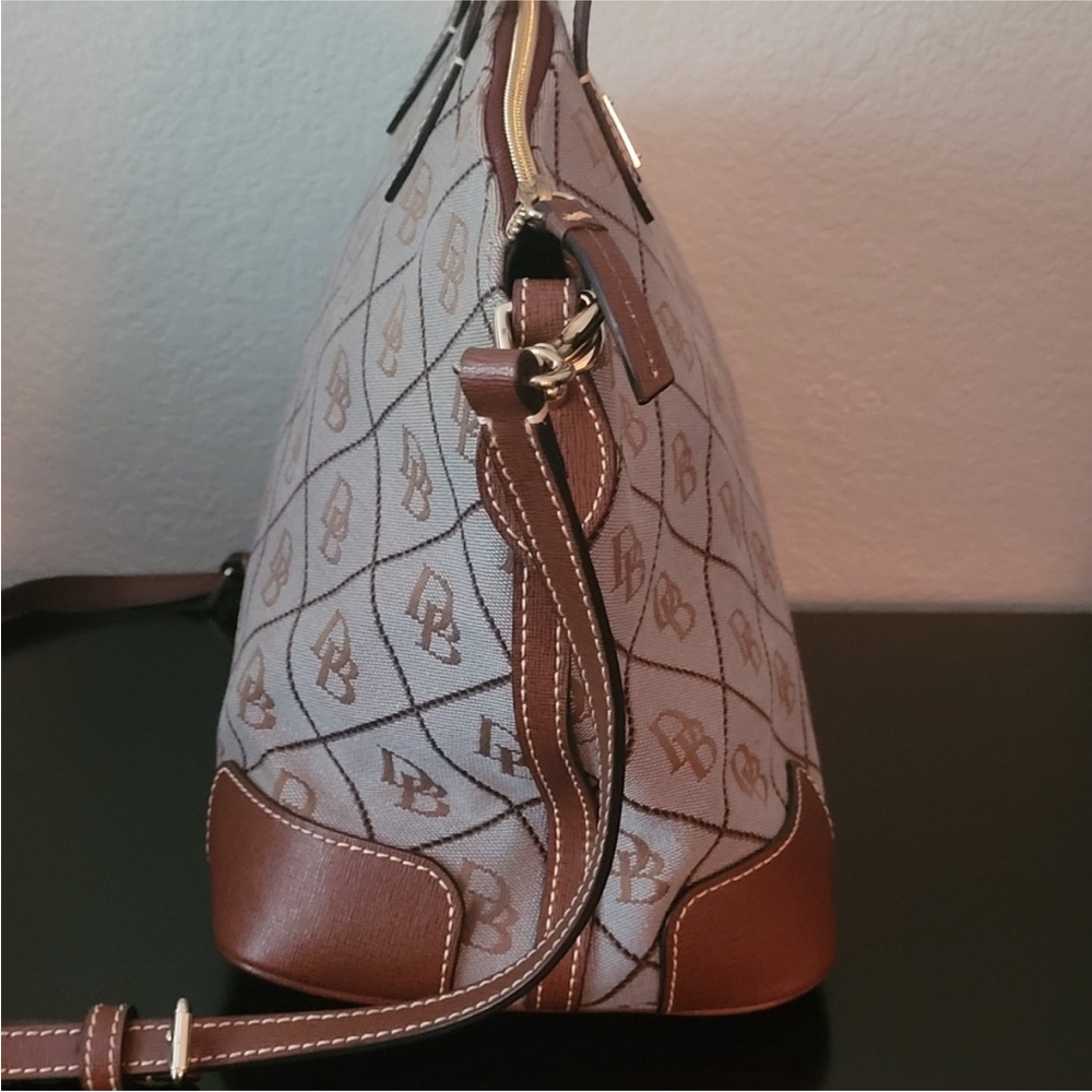Dooney and Bourke Maxi Quilt Large
Gabriella EUC - Picture 8 of 16